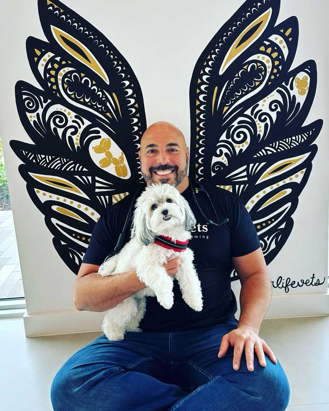 FurlifeVets veterinarian providing compassionate veterinary care in Delray Beach, Florida
